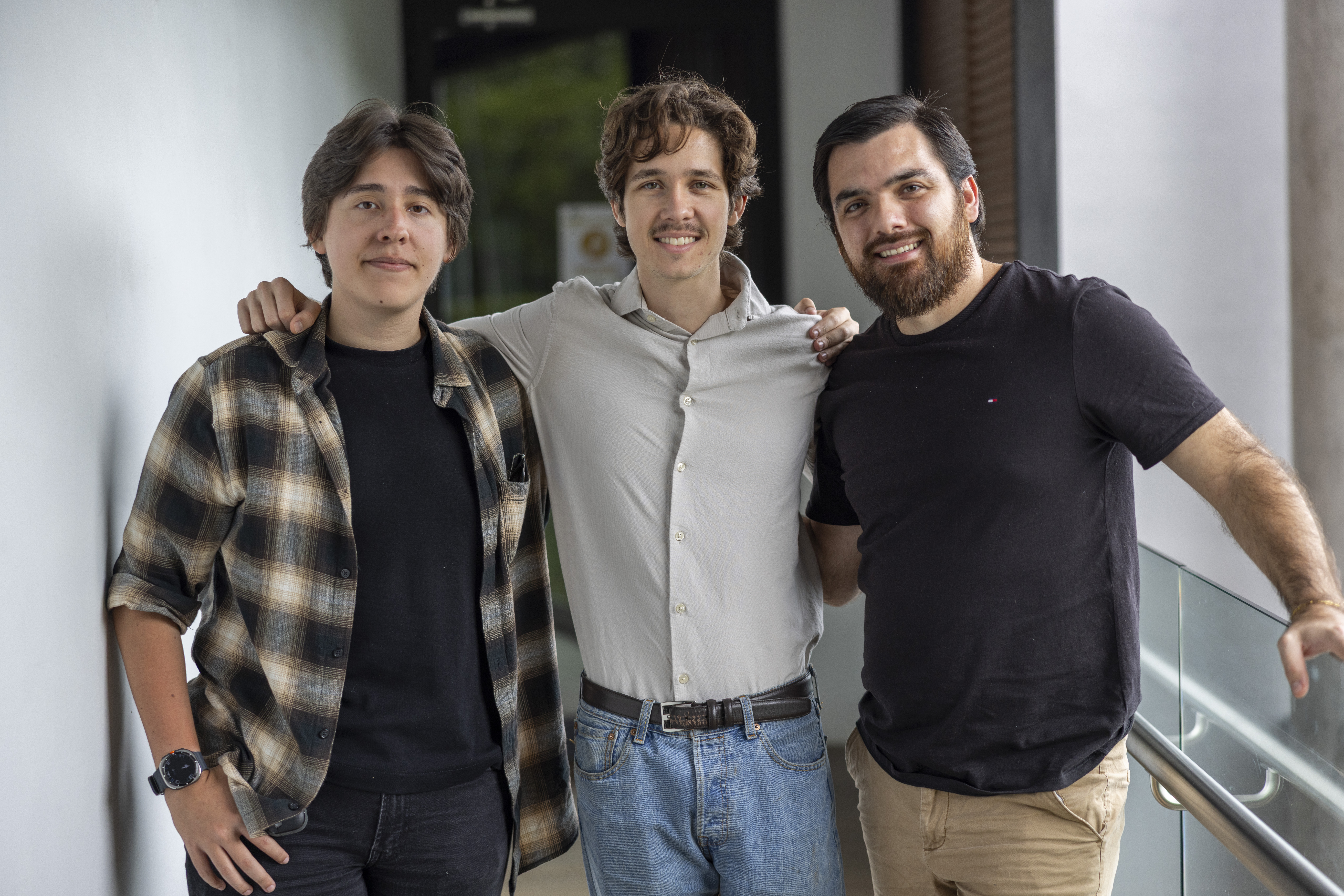 Equipo de desarrollo colaborando